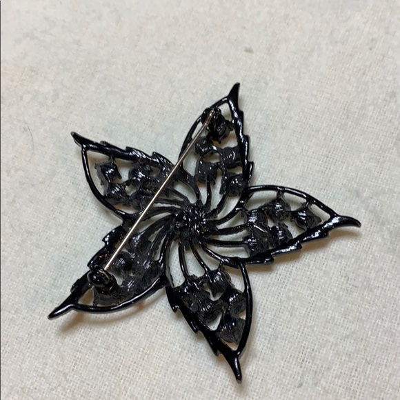 Vintage Retro Leaf w/Orange, Green & Gold Crystals - Picture 6 of 7